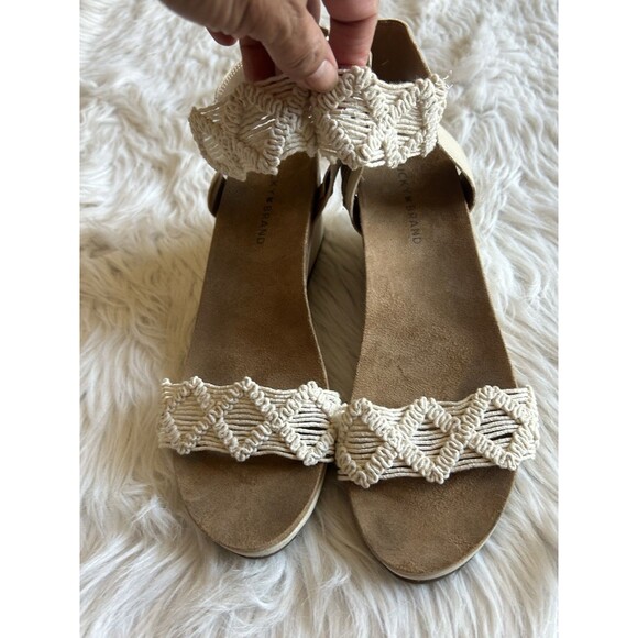Lucky Brand Women’s Size 10 Kierlo Ankle Strap Wedge Sandals Ivory Knit Leather - Picture 3 of 9